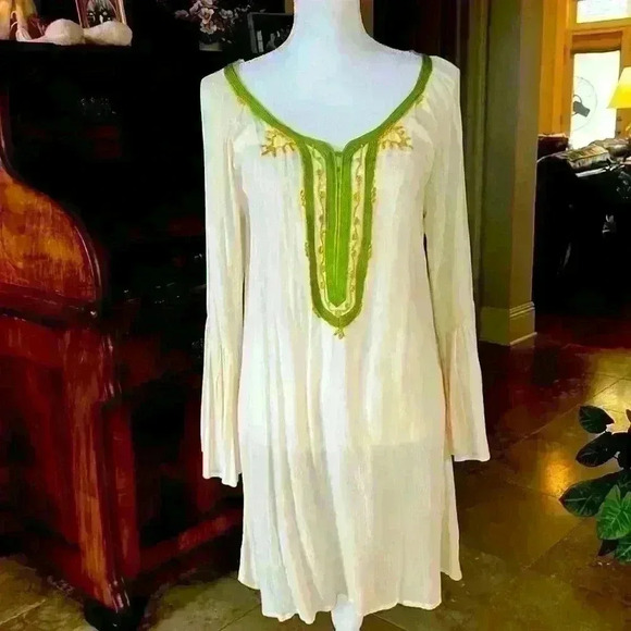 The Collection by L’SPACE ladies swim cover up. M. NWOT. Still has hanger straps - Picture 1 of 11